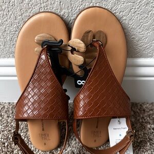 Time and Tru Women's Tan Woven Sandals